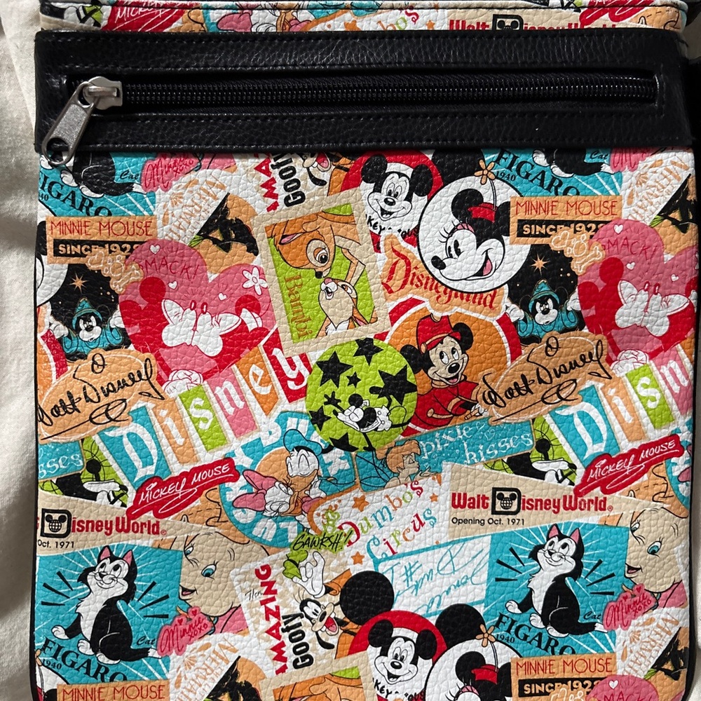 Walt Disney/Disney Parks cross body leather bag - Picture 2 of 4